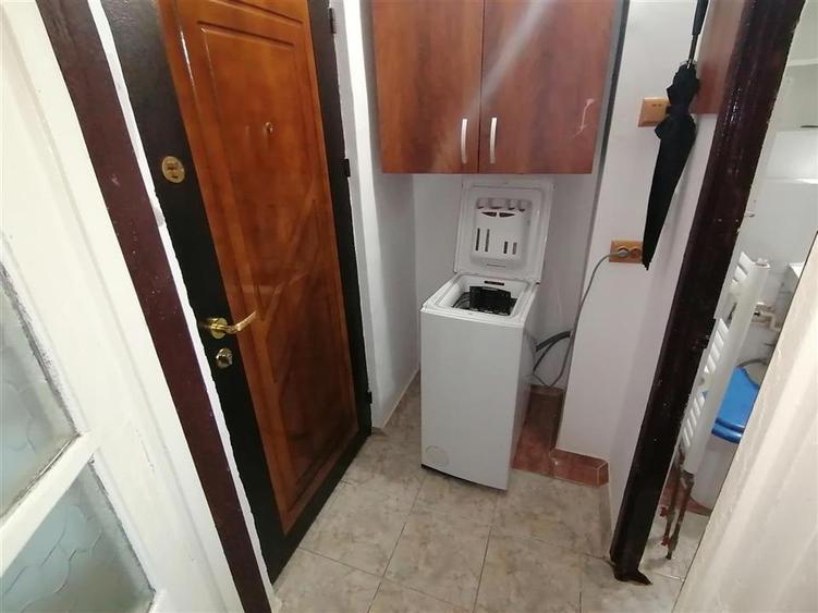 Proprietar Garsoniera cu Balcon zona Olimpia Stadion