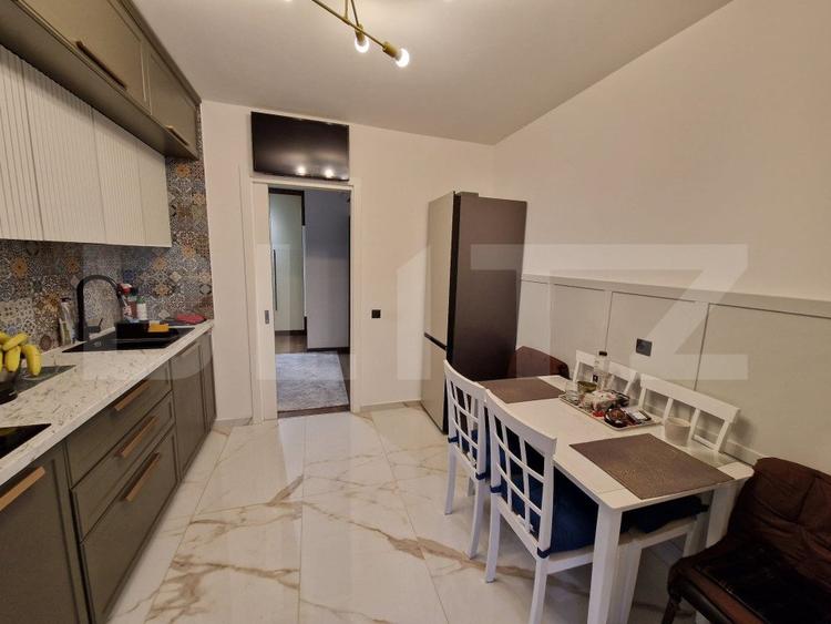 Apartament 3 camere, 82 mp, 2 terase, parcare, zona Frunzișului