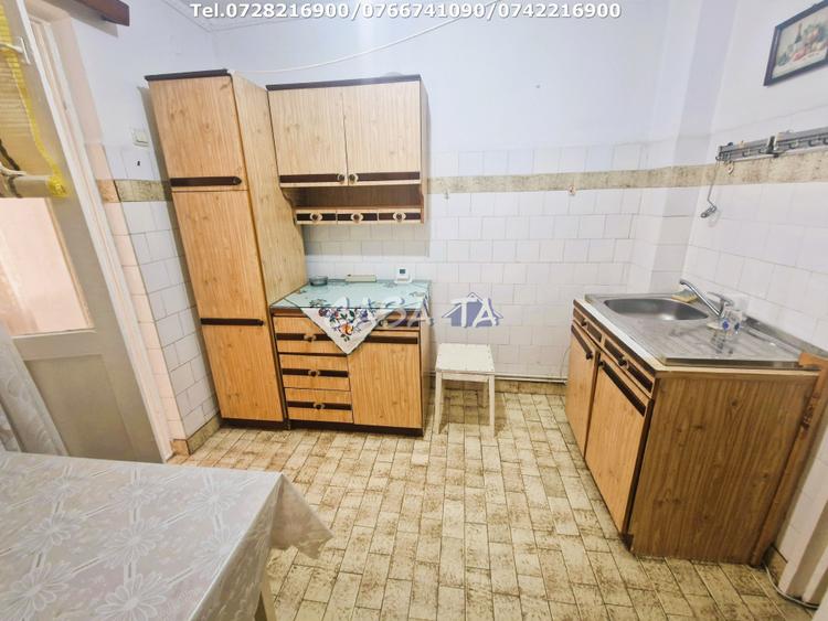 Apartament 3 camere, situat in Targu Jiu, Str. Nicolae Balcescu