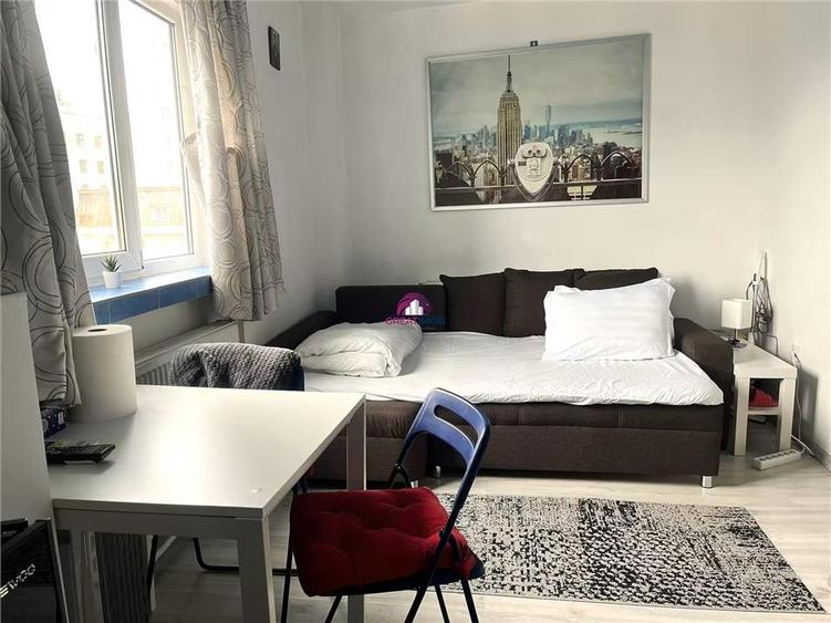 Inchiriere Garsoniera 3 min metrou Universitate