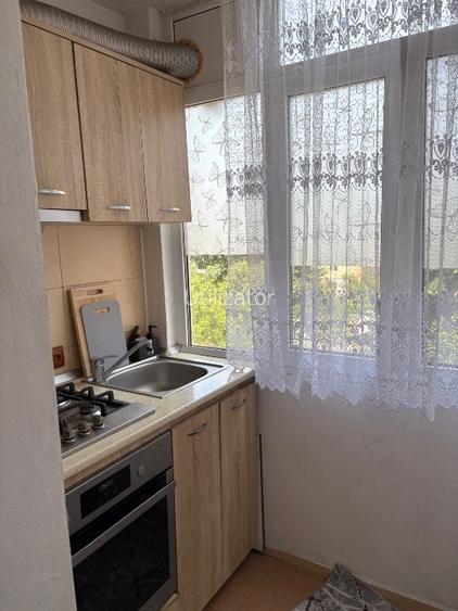 Apartament de închiriat  - 5