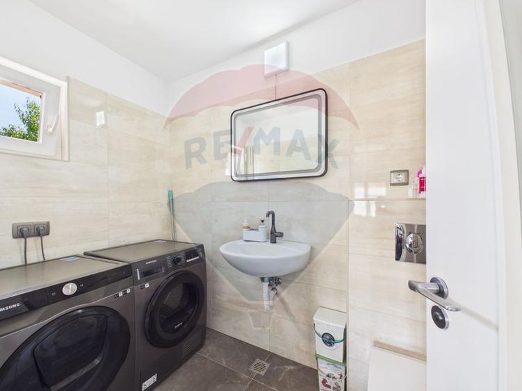 Vila cu Gradina generoasa - Oaza de relaxare in Gruiu