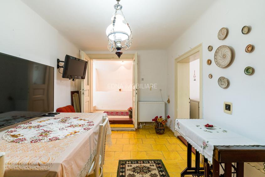 Crisului, casa boiereasca si teren de 800 mp - 25