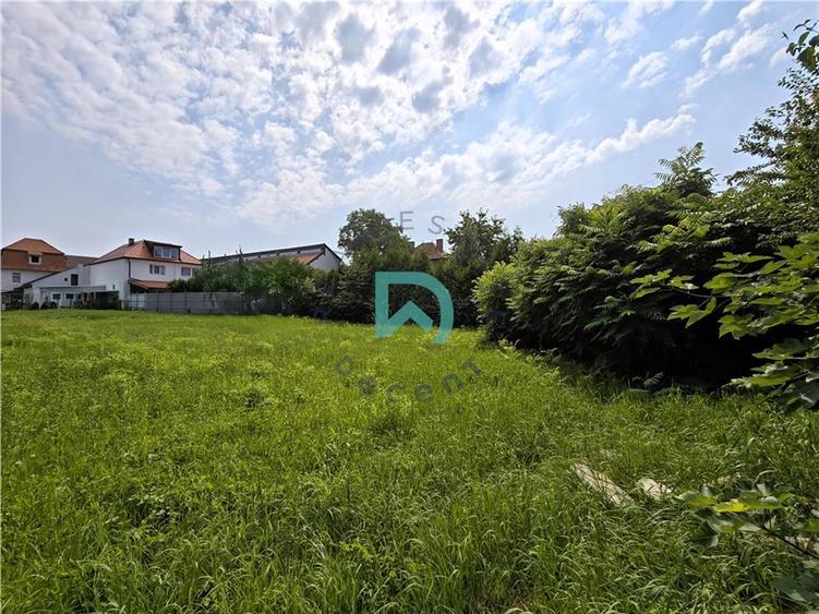 Teren intravilan de vanzare  Brasov