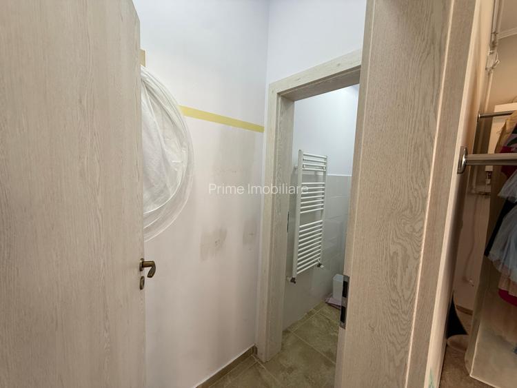 Spațiu comercial de închiriat – Zona Cetate, vitrină 12 m, 60 mp utili. - 5