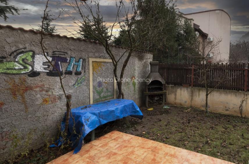 Casă De Vânzare, Lângă Pădurea Roșu Liberă, P+2, 5 Camere  Garaj + 2 Parcări - 24