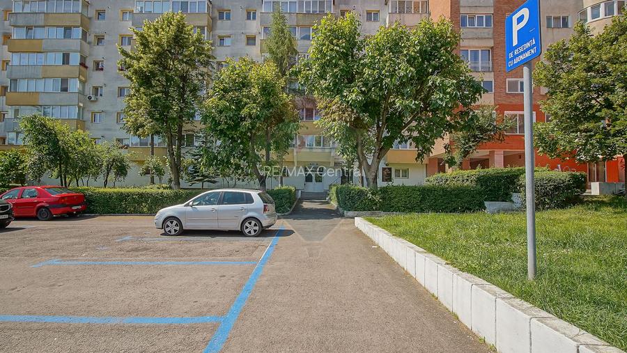 Apartament decomandat 3 camere, 2 băi și parcare – Pietonala Răcădău - 28
