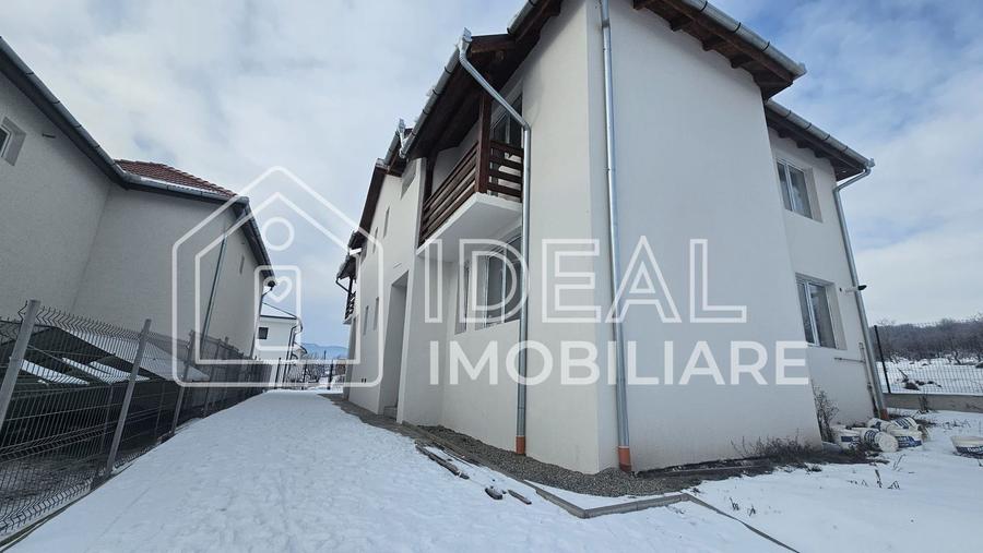 Duplex cu 4 camere, si 250 mp de curte