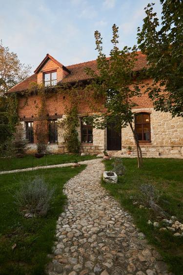 CASA THEA | INVESTIȚIE ÎN TURISM, GASTRONOMIE ȘI EXPERIENȚE | SOCOLARI