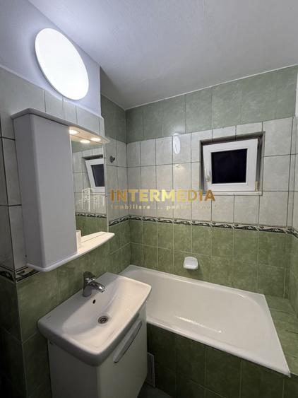 Apartament 2 camere de inchiriat Cetate-Mercur