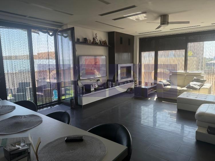 VANZARE PENTHOUSE SPECTACULOS OTOPENI |  355 MP |