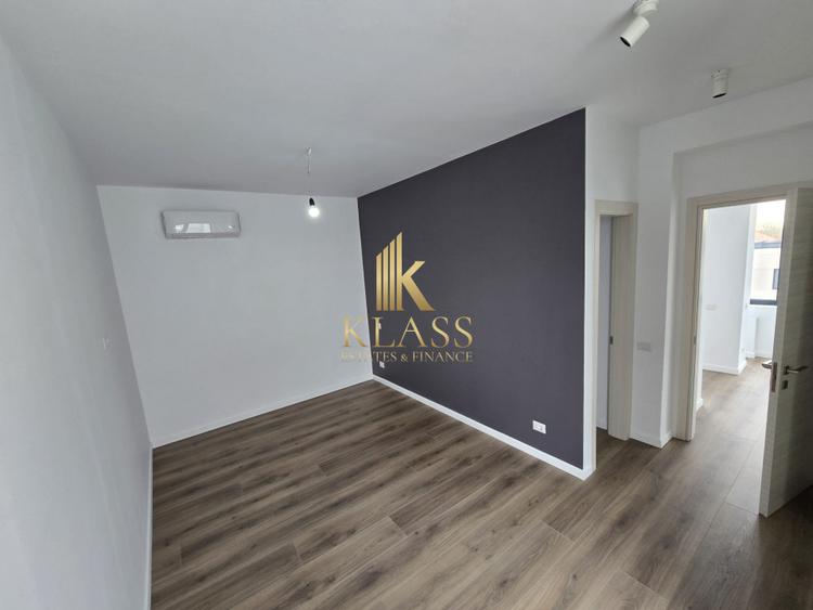 Vila 5 Camere Jolie Ville Pipera, in residence Privat, de vanzare!