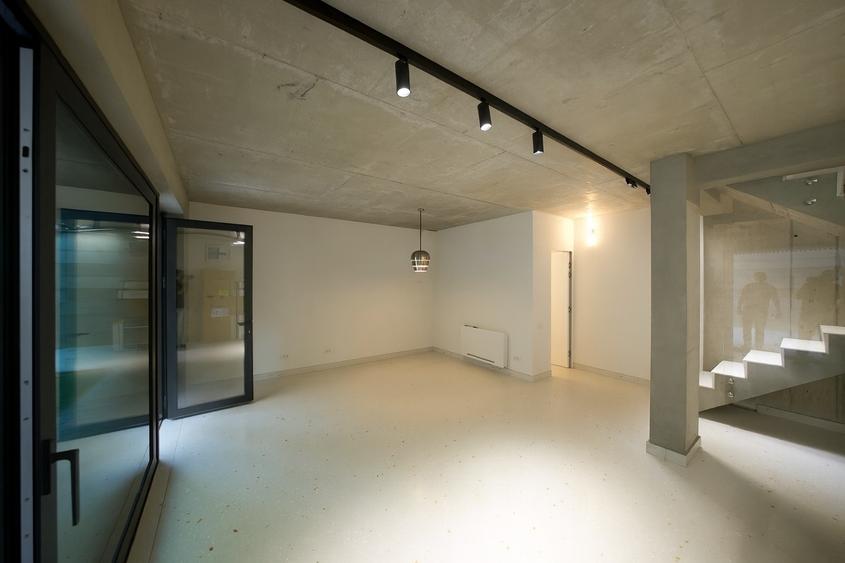 Apartament tip duplex de 4 camere cu terasa si 2 locuri de parcare in Dorobanti