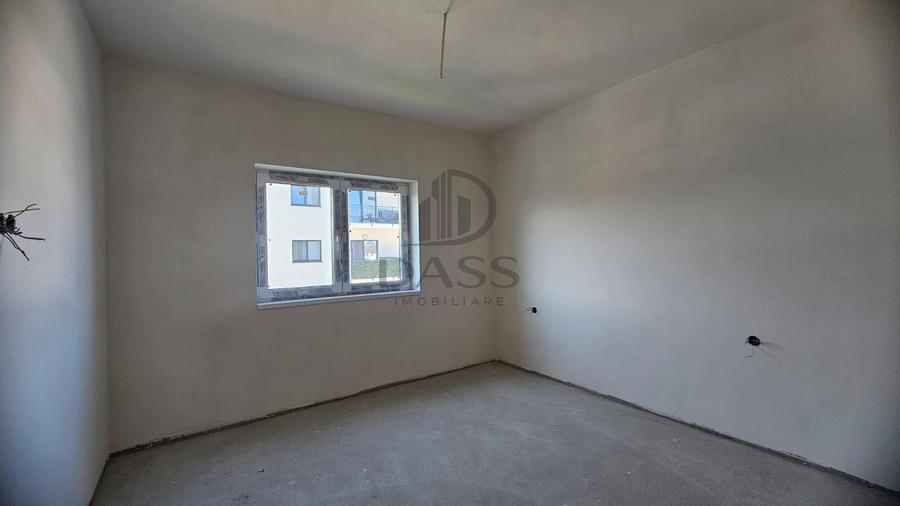 Apartament 3 camere 2 bai camara pe balcon si loc parcare Selimbar