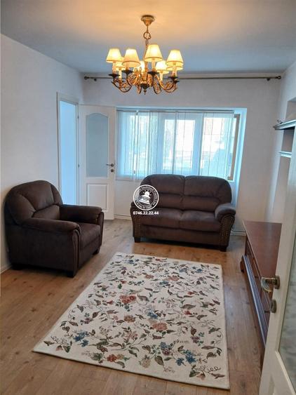 Apartament cu 4 camere , 2 bai, 3 balcoane Zona Pacurari