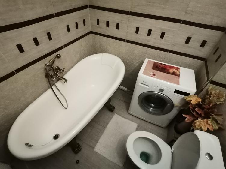 INCHIRIEZ ap. 2 camere decomandat de lux ,zona Turnisor