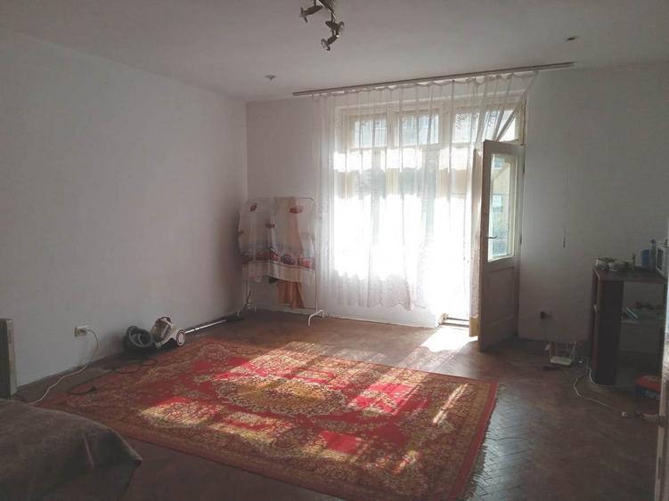 Apartament la casa etaj 1 zona Soseaua Alba-Iulia