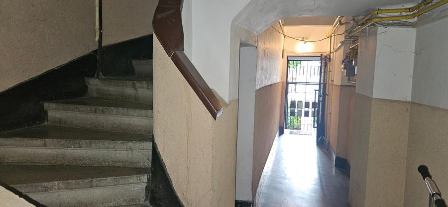 Apartament 3 camere- B-dul Al. Ioan Cuza, ideal  locuinta sau birou