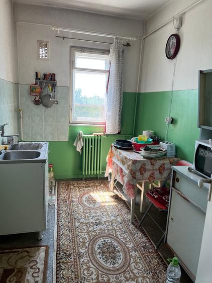 Apartament 2 camere decomandate, Ploiești Nord – de renovat