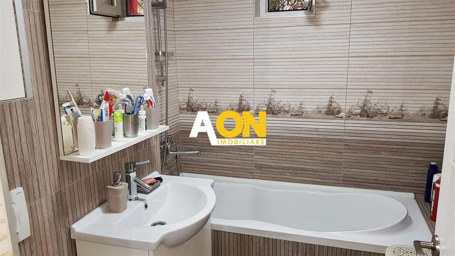 Apartament 3 camere, mobilat, utilat,  cartier Tolstoi Cetate