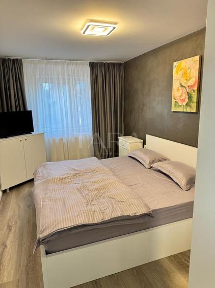 Apartament Elegant, 2 Camere, Parcare, în Vila Exclusivistă, Zorilor.