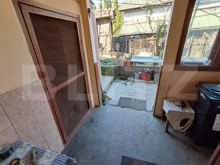 Proprietate cu potențial: casă bătrânească + teren 386 mp în Sângeorgiu de Mureș