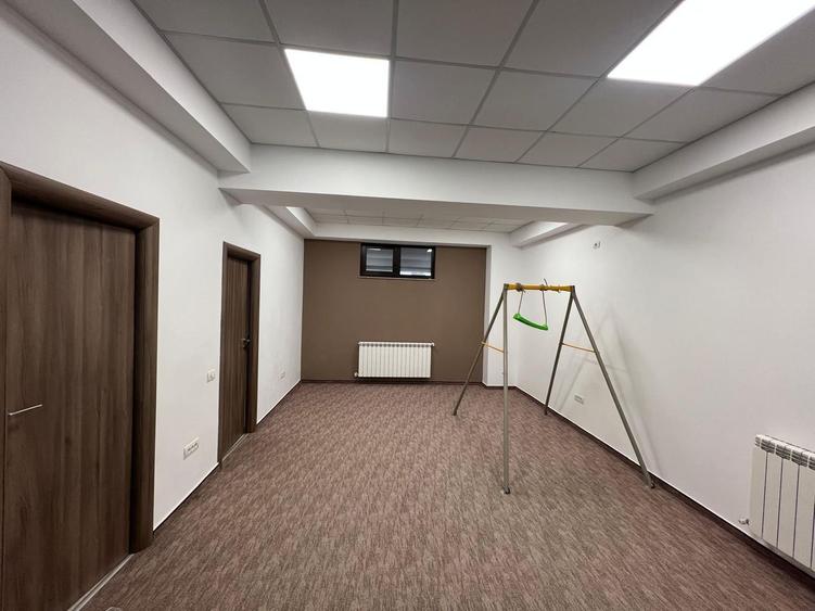 Spatiu comercial de vanzare - KM 4-5