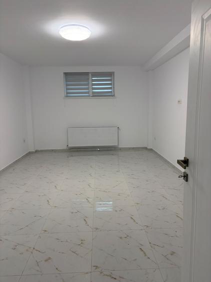 Apartament cu 2 camere de vânzare, zona Faleza Nord-Reyna