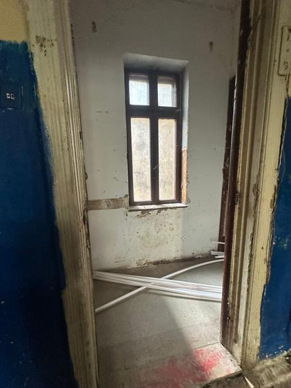 Basarab - 4 minute metrou - Apartament 3 camere - confort 1 sporit - 80 mp