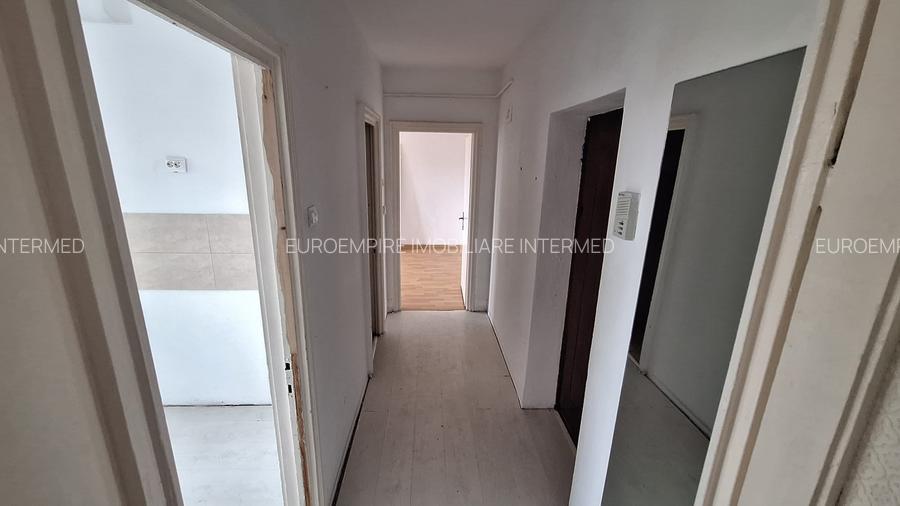 Apartament de vanzare in Constanta, Gara - 2 camere - 2
