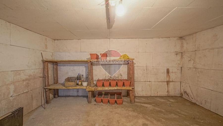 PURCARENI – 2 CASE , MULTIPLE POSIBILITATI | 533 mp | 0% comision