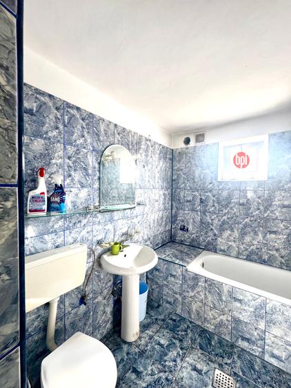 SE VINDE CASA (tip duplex), in FALTICENI, jud. Suceava