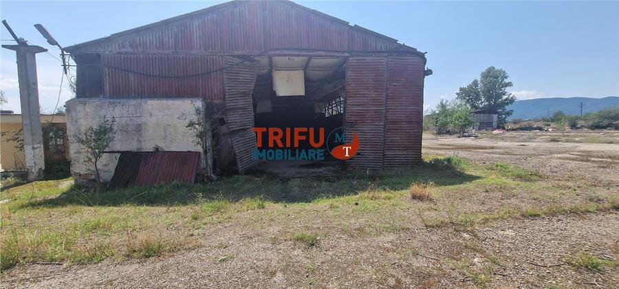 Teren cu hala de vanzare, zona Barabat