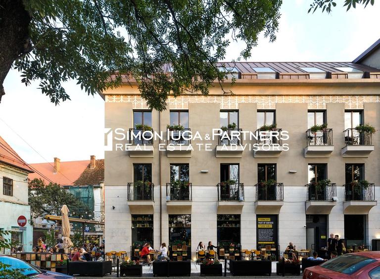 Birouri ultracentral cu restaurant la parter