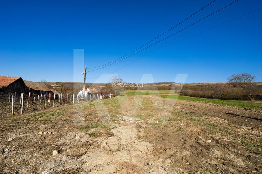 Teren intravilan 1152 mp în Ruși, cu acces la două drumuri și utilități în față - 5