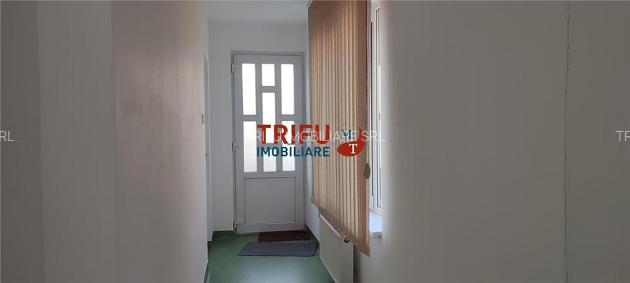 Spatiu comercial 4 camere de vanzare in Cetate - 17