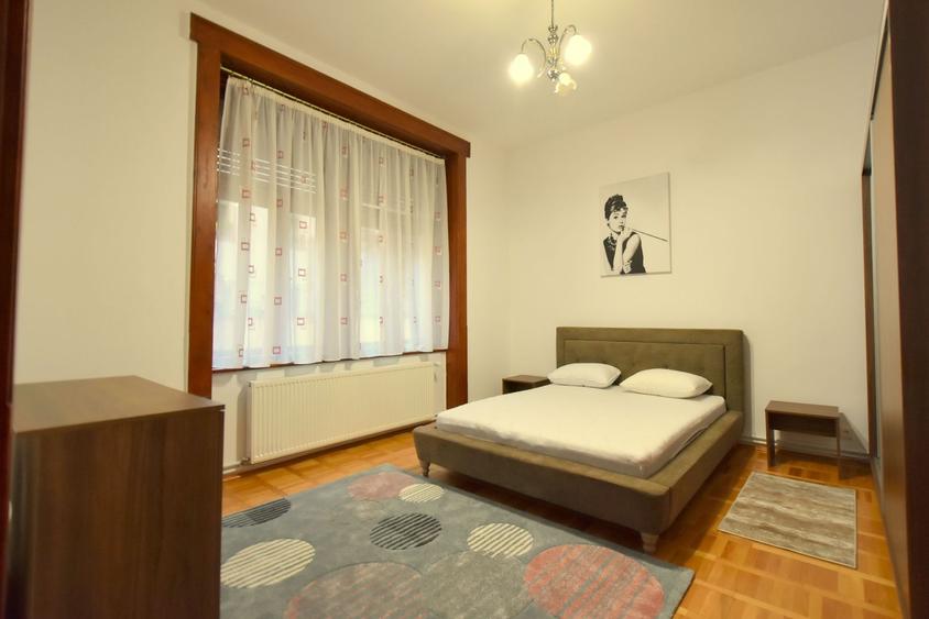 Apartament cu 3 camere in zona Ultracentrala - Piata Victoriei
