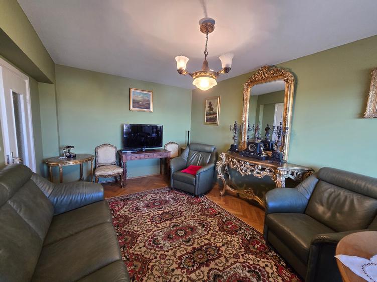 Un apartament in zona centrala, decorat in stil clasic