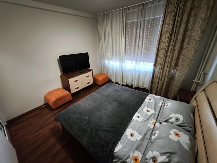 ULTRACENTRAL 2 CAMERE SEMI, VEDERE MARE LIBER 61 MP PRET 115000 EURO