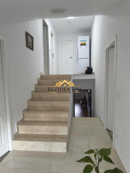 CASA CU ETAJ - CATAMARASTI