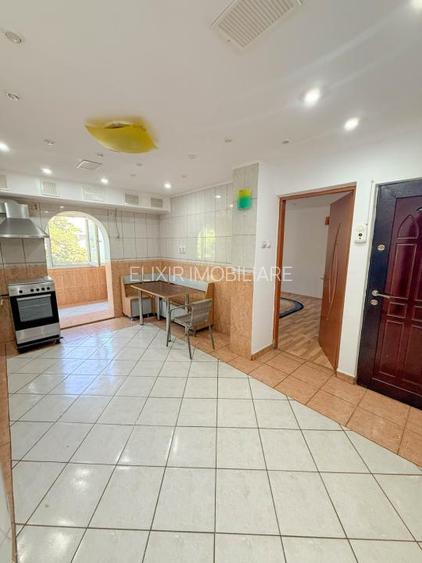 3 camere de vanzare | Rahova | 3/4 | Bloc anvelopat | Zona linistita Comision 0% - 6