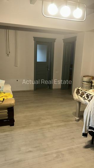 CASA CUMPANA | TEREN 733 MP| ZONA LINISTITA| - 13