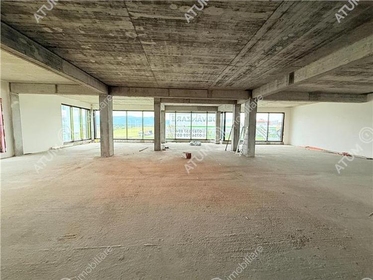 Spatiu comercial si birouri de vanzare in Sibiu zona Shopping City