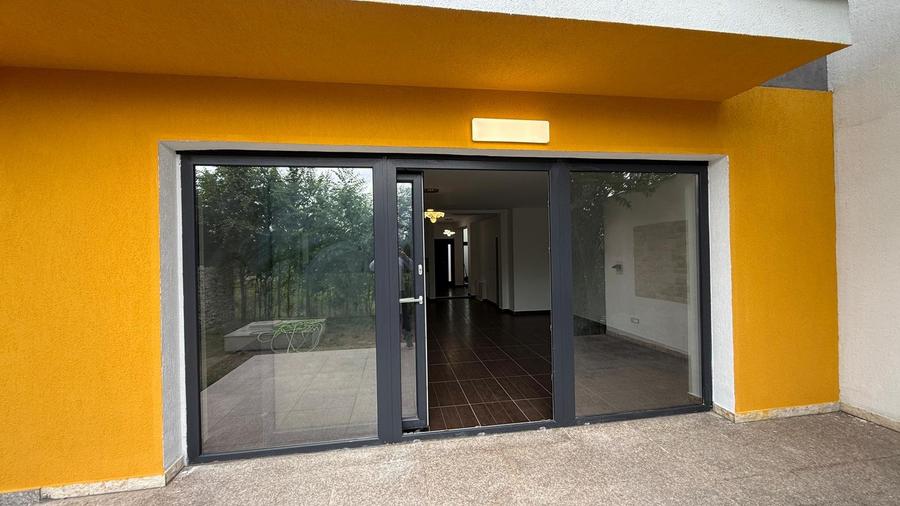 Duplex modern, localizare excelentă, Ostratu