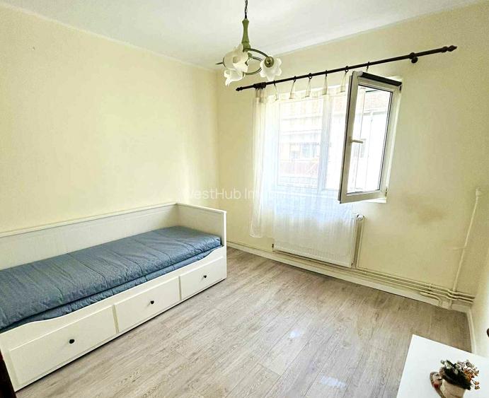 Apartament 3 camere, 64 mp utili, etaj 4 - Zona Complexului - 3