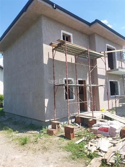 Valea Adanca str Vaii Vila duplex S=120mp teren 250mp - 2