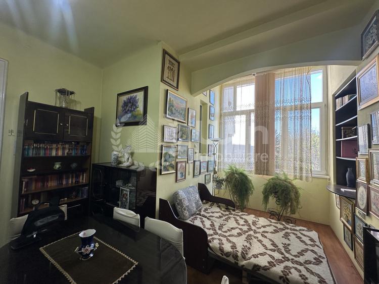 Apartament deosebit 3 camere | Tavan inalt | 73mp | Curte | Centru!