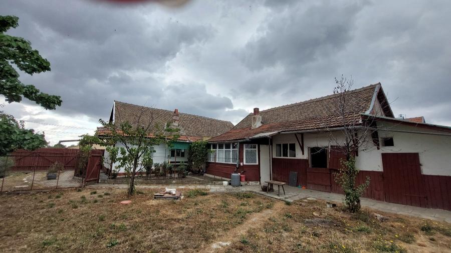 Casă individuală 2 camere 77 mp