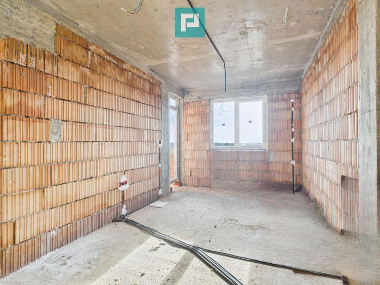 Penthouse cu terasă generoasă, în centrul Chișodei