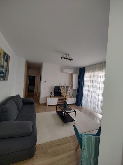 Apartament c 3 camere pe str.Felix